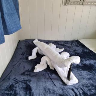 Stonehenge Inn & Shepherd's Huts - Durrington - 2