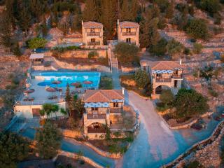 Strofilia Authentic Villas - Skinária - 4