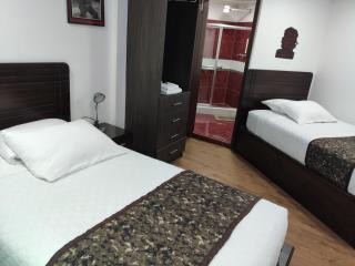 Hotel el Che No apto para corruptos - Azogues - 7