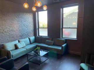 Luxury City Escape & Peaceful Retreat by Hollyhock - Louisville - 3