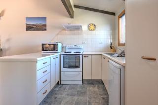 18b Alpine Avenue - 3