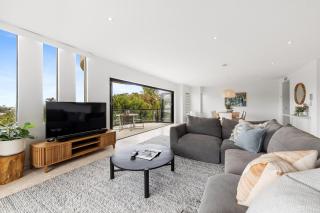 Beach Luxury, Ocean Views & Pool - Noosa Heads - 7