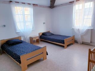 Gîte de charme près du lac du Der avec jardin clos, 4 chambres, parking privé, et équipements modernes - FR-1-611-13 - - 2