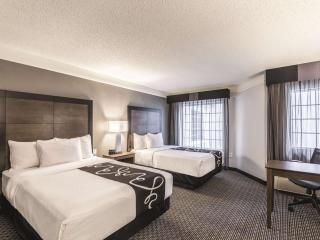 La Quinta Inn & Suites by Wyndham Austin Near The Domain - 3