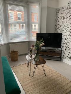 House of cosy dots - Northampton - 7