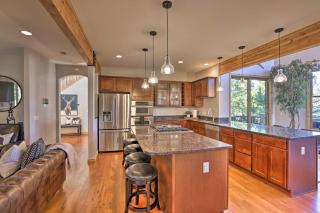 6 Mi to Keystone Ski! Mtn-View Cabin with Game Room - Silverthorne - 4