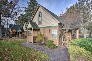 Chalet at Running Y Resort with Wraparound Deck! - Klamath Falls - 0