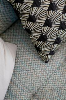 Le Saint B au pied de la Cathédrale saint Bénigne - 1