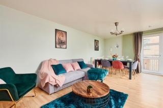 The Sleek Nottingham Gem with Balcony - Sleeps 6 - Nottingham - 0