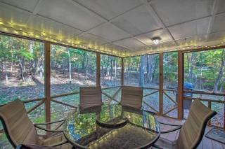 Massanutten Getaway with Fireplace Hike and Ski! - McGaheysville - 6