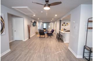 Stylish 4 Br2Ba Renovated Home Near Downtown - San Antonio - 6