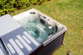Premium WIFI! Luxurious Home in ASHEVILLE with PRIVATE Hot tub! - Asheville - 3