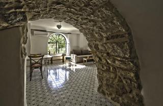 The Nest - A Romantic Vacation Home in Ein Kerem - Jerusalem - 0