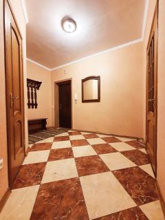 Однокімнатна біля автостанції, вулиця Зацепи - 3