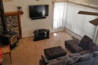 4 Mi to Heavenly Home with Deck in South Lake Tahoe - 7