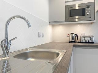 Apex at Fleet Heights Apartment Five - Fleet - 5