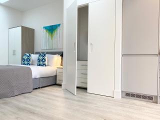Horizon at Fleet Heights Apartment Eight - Fleet - 6