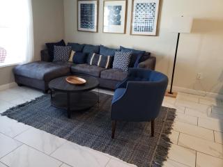 4 Bedroom Private Lakefront Town Home at Storey Lake near Disney World Parks - Kissimmee - 3