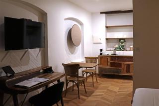 L Amourier chambres charme et confort avec Jacuzzi ou baignoire XXL - Saint-Hippolyte-du-Fort - 1