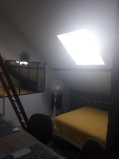 Loft Haut de Gamme Centre Montargis, Place de Parking, Local à vélos, Linge de lits et serviettes, coin rivière amenagé, Hamac, Épicerie, Vélos en option, Tout confort jusqu'à 4 voyageurs - 2