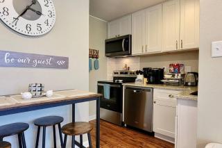 Lakeside Villa - Quite Location, walk to the pool and to the Country Club - Diamondhead - 3
