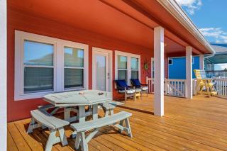 Coastal Cajun Getaway On The Beach! home - Bolivar Peninsula - 9