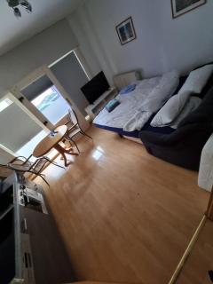 Zentrale 2 Zimmer EG Wohnung mit Balkon - 3