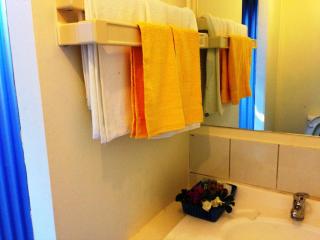 Funky Fish Beach & Surf Resort - 6