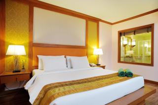 Baumanburi Hotel Patong - 6