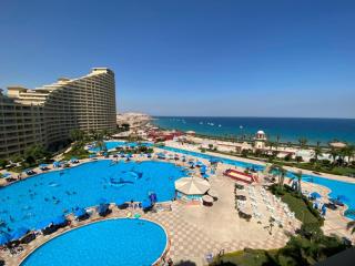 Porto Sokna Pyramids booking sea view apartment family only - Ain Suchna - 9