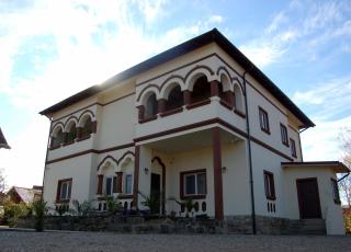 Vila Phoenix - Călimăneşti - 0