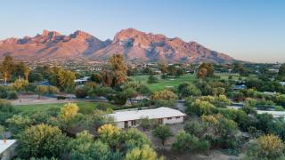@TucsonMuralHouse w/pool & hot tub on golf course - Oro Valley - 8