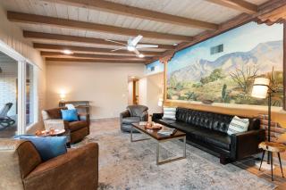 @TucsonMuralHouse w/pool & hot tub on golf course - Oro Valley - 1