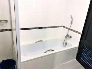 Platinum Suites, Thepprasit Road - large top floor studio - Pattaya South - 2