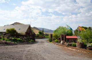 Desert Dew Guest House - Hutchinson - 0
