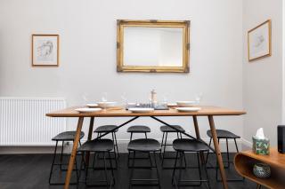 JOIVY Sophisticated Apt near Edinburgh Castle - Edimburgo - 5