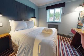 Village Hotel Manchester Cheadle - Cheadle - 8