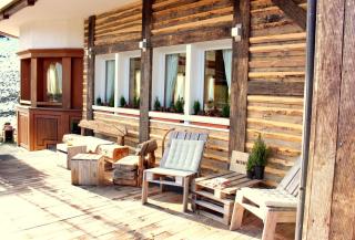 Berghotel und Restaurant Kräuter Chalet - Furtwangen - 8