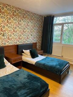 west park hotel chalets - Clydebank - 1