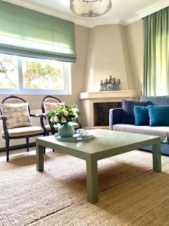 Marousi Boutique Apartment - 8