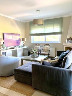 Marousi Boutique Apartment - 3