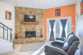 Canyon Lake Townhome with Balcony, Deck and Yard! - Canyon Lake - 5