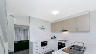 Convenient One Bedroom Townhouse Narrabundah - Fyshwick - 6