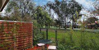 Convenient One Bedroom Townhouse Narrabundah - Fyshwick - 5