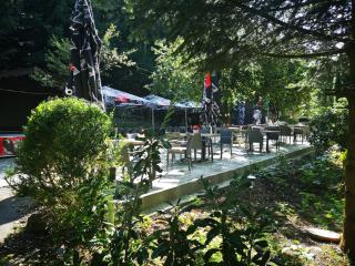 Hotel Silonce Radevormwald am See -ruhige Lage im Grünen, Parkplatz und Garten ideal für Natur und Wanderfans - 5