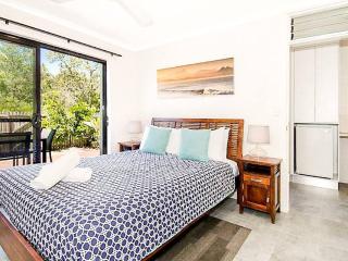 East Light Byron - 1