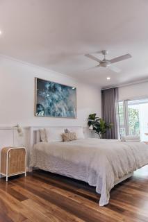 Sunrise Guesthouse - 1