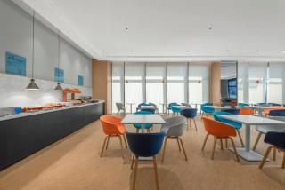 Holiday Inn Express Nantong North Gateway by IHG - 4
