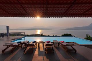 StayVista's Princess - A Villa with Infinity Pool & Breathtaking Views - Lonavala - 0
