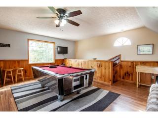 Papa Bear - Private with Hot Tub, Pool Table, and View - Sevierville - 6